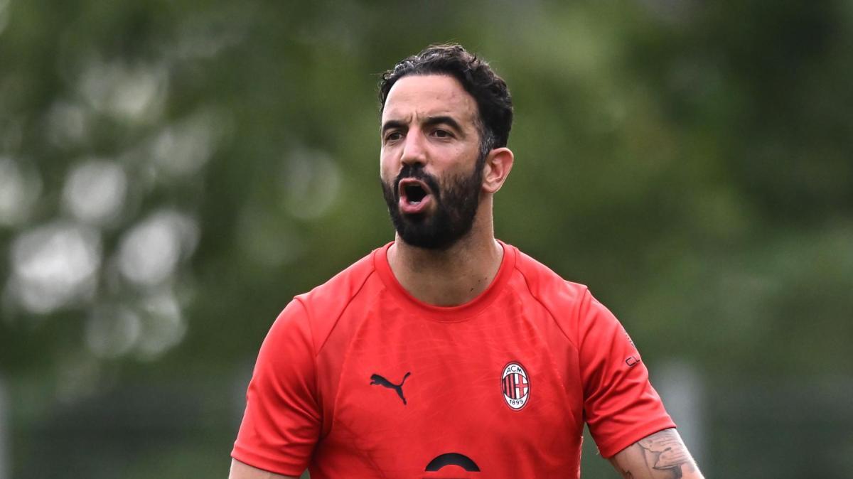 Milan, Amorim: "Leao dovrà lottare per un posto"