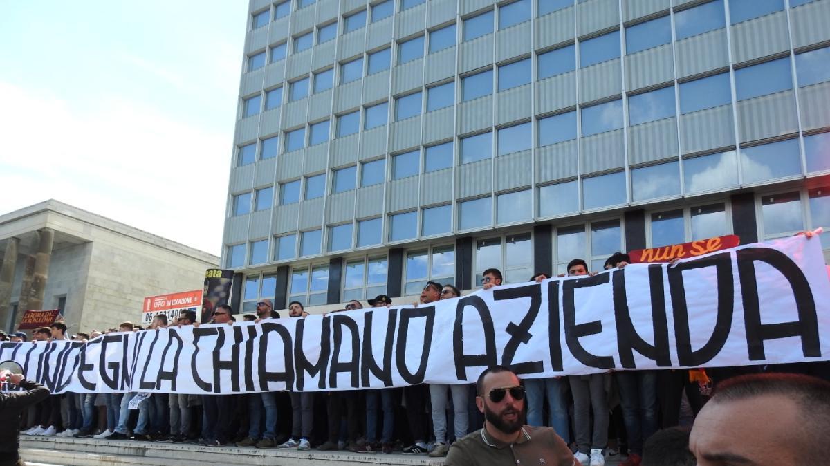 Accadde oggi - De Rossi, tifosi contestano all'EUR. Ceferin: "Mourinho si è commosso dopo Roma-Leicester"