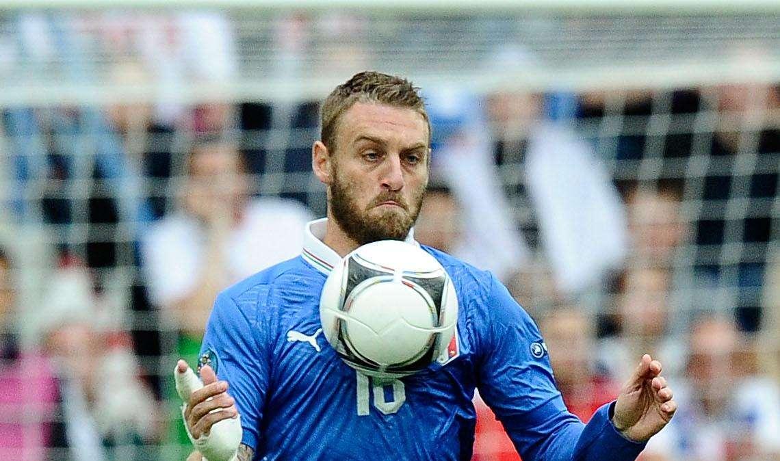 Sconcerti: "De Rossi è più forte di Gerrard, è tecnicamente superiore"