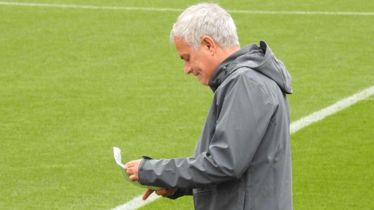 Come arginare Dumfries. Spinazzola è la soluzione più ovvia, ma la prova di Zalewski vs l'olandese è da approfondire da Mourinho 