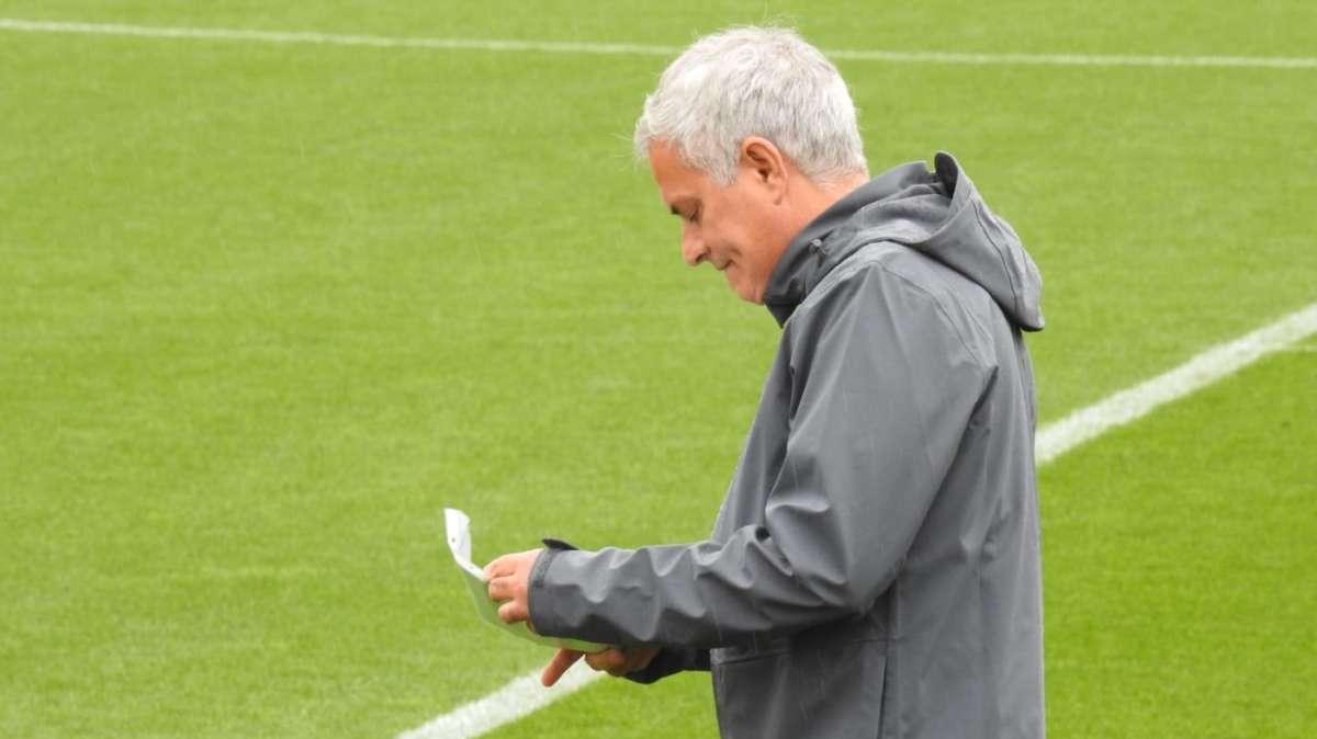 La curiosità sul modulo con cui la Roma affronterà il Torino. Mourinho è chiamato a essere Special con l'abbondanza in rosa