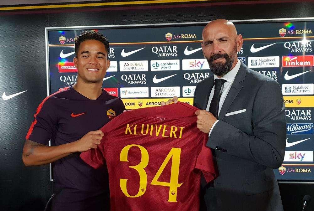 TRIGORIA - Kluivert: "Roma squadra molto ambiziosa. In Olanda non dormiamo ogni giorno con i compagni ma è una cosa positiva". FOTO!