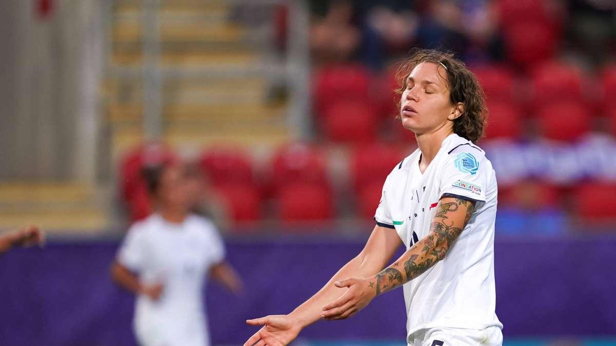 Italia Femminile - Linari: "Non dobbiamo nasconderci nei momenti di difficoltà. Se non siamo in grado di reggere la pressione, non possiamo stare a questi livelli"