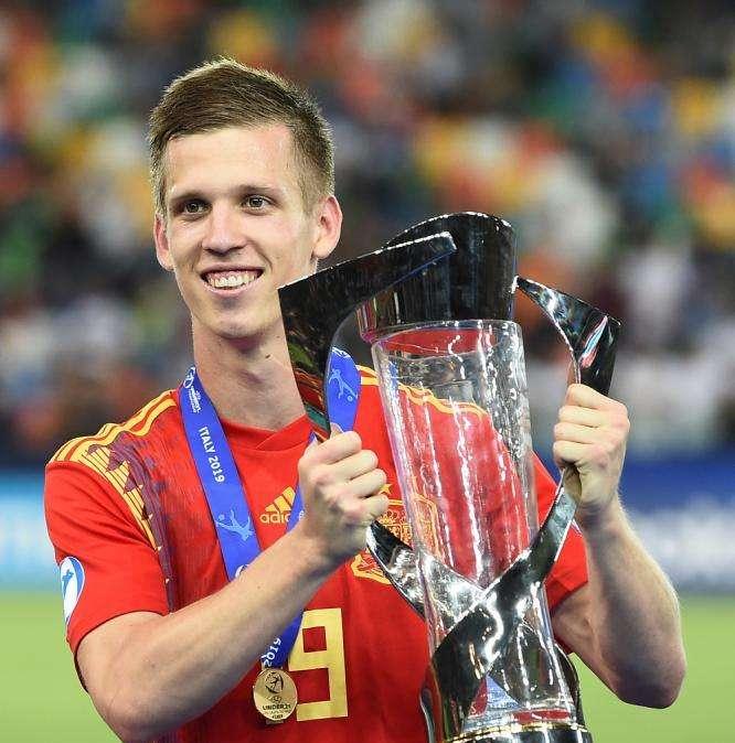 Dani Olmo annuncia di voler lasciare la Dinamo Zagabria: "Il mio ciclo qui è finito"