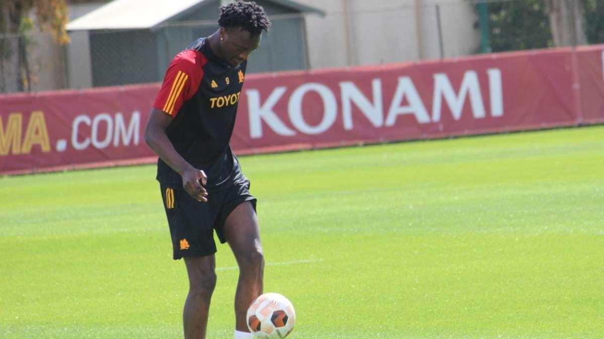 LA VOCE DELLA SERA - Nandez il possibile primo colpo della Roma. Abraham verso la permanenza, ecco gli altri possibili nomi per l'attacco. Giudice sportivo, due giornate a Paredes e una a Lukaku