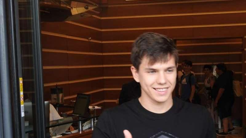 Coric: "Mi ispiro a Modric e Totti. I tifosi giallorossi sono i migliori in Europa". VIDEO!