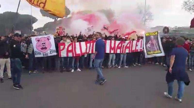 Contestazione contro Pallotta all'Obelisco. FOTO! VIDEO!