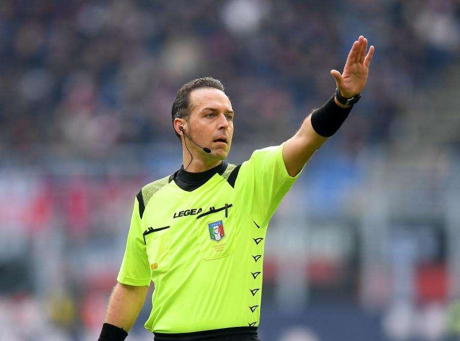 Sassuolo-Roma 4-2 - La moviola: Mancini tiene in gioco Caputo, rete regolare. Ok anche il gol di Dzeko. Ci sta l'espulsione di Pellegrini. Chiaro il rigore per fallo di mano