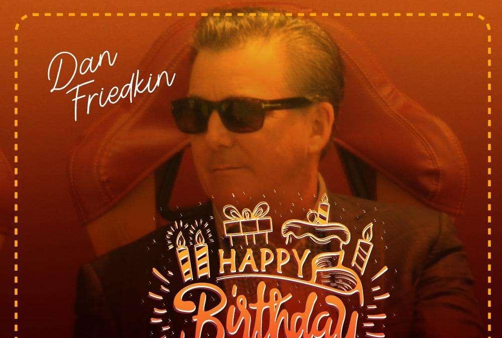 Un presidente da cinema e ottimo pilota d'aerei: tanti auguri Dan. GRAFICA!