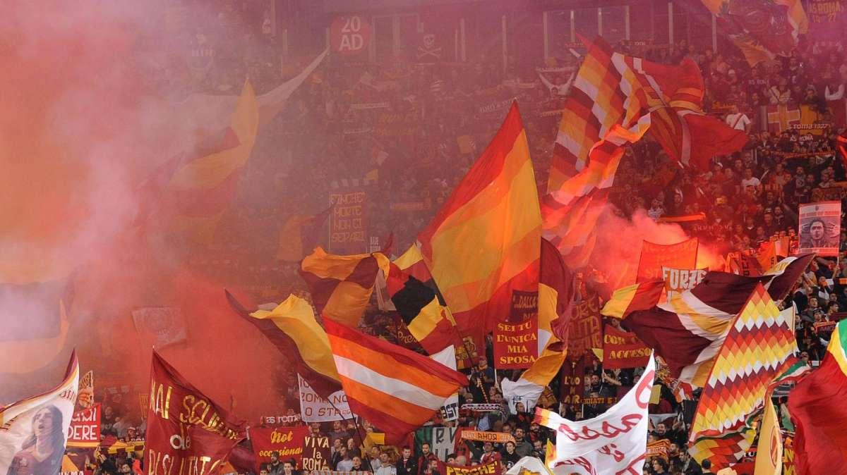 Roma – Lazio 1942: 2-1, vince la Roma con Amadei ed un autogol di Faotto. Era l'undici gennaio