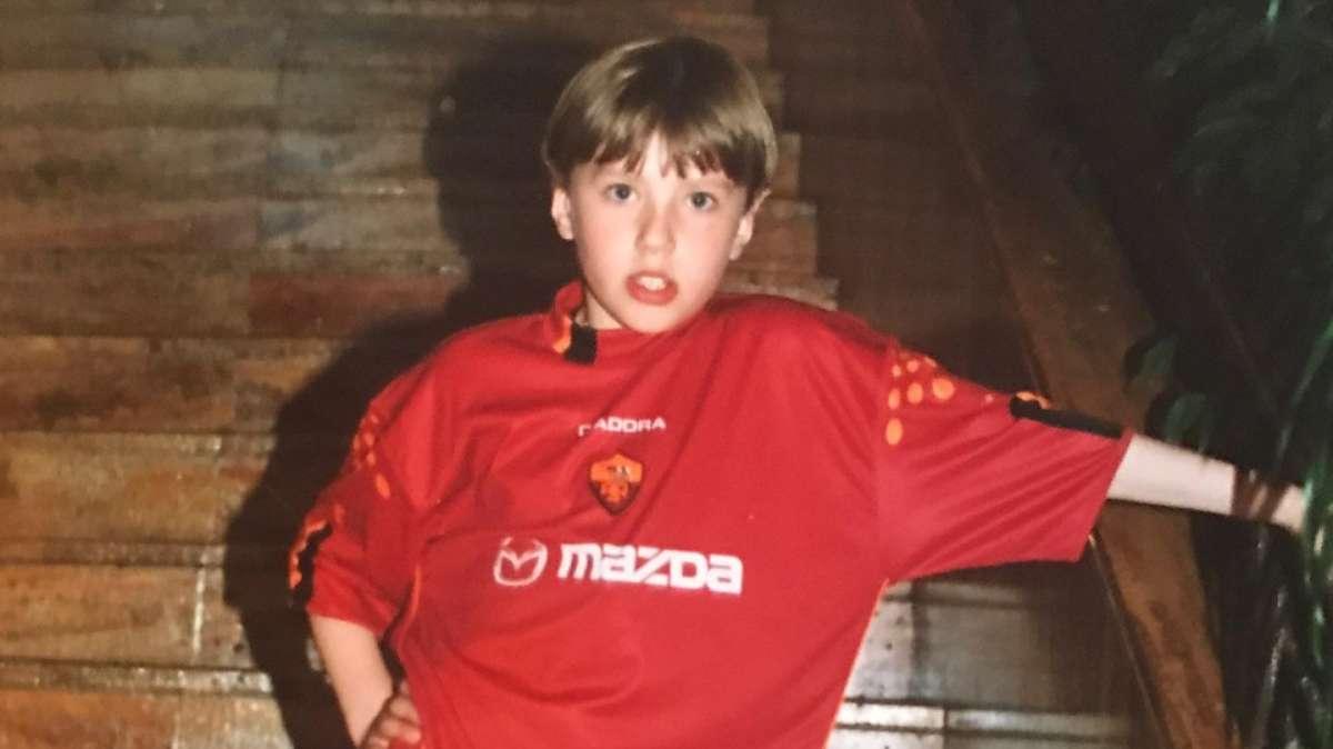 Bodø/Glimt, il portiere Haikin esulta postando una foto da bambino con la maglia della Roma