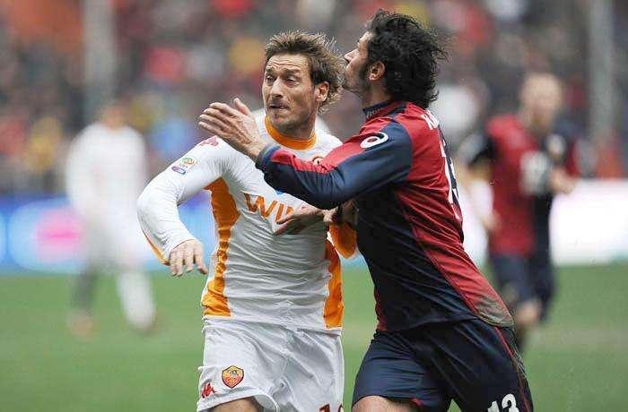 Accadde oggi - Spalletti: "Se Totti non rinnova vado via". Il Questore: "Evitata una strage". Clamoroso a Genova: Roma rimontata dal 3-0, Ranieri in bilico