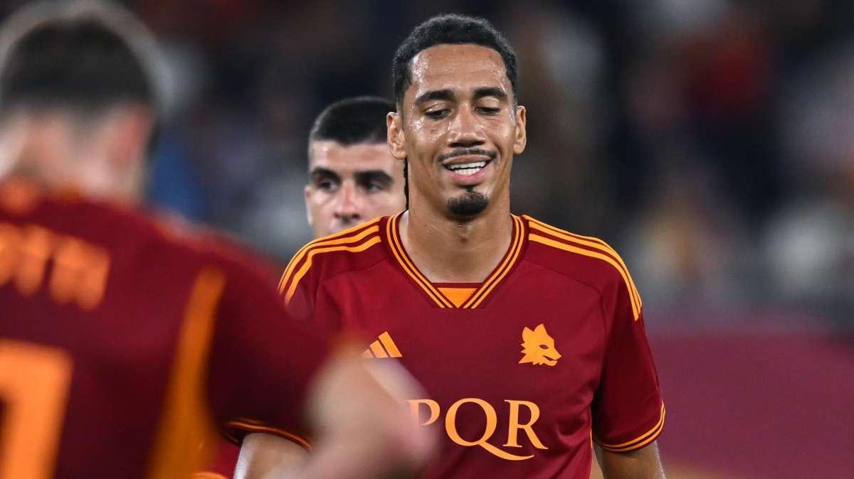 Smalling vola a Londra per un consulto medico, Mourinho infastidito 