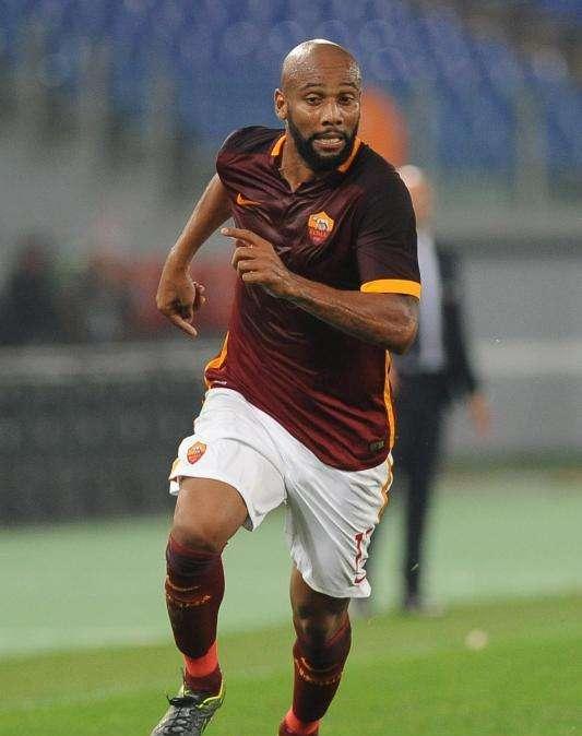 Maicon: "Sto bene ma questo campo non mi aiuta, difficile giocarci"