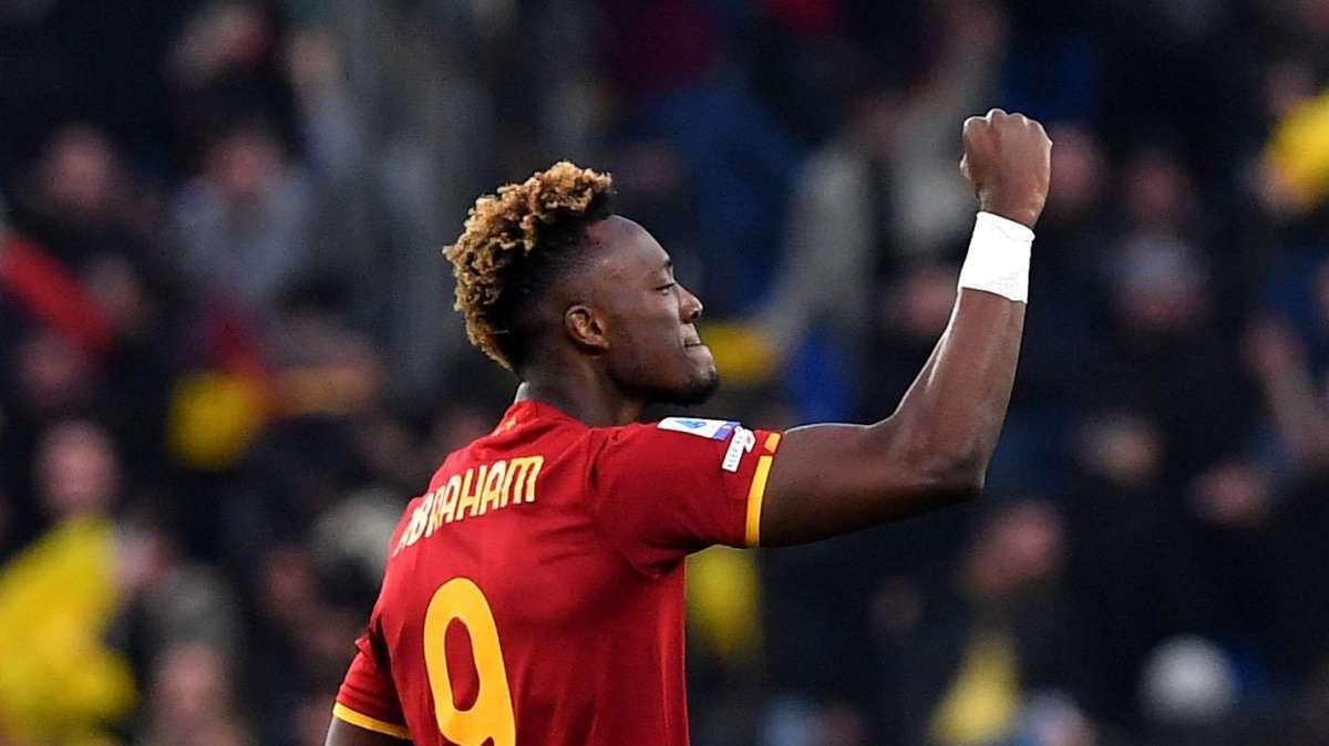 Derby epico. Abraham, bomber da record