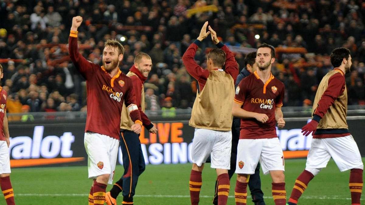 La gara vista dalla curva - 60.000 cuori sospingono la Roma in semifinale. VIDEO!