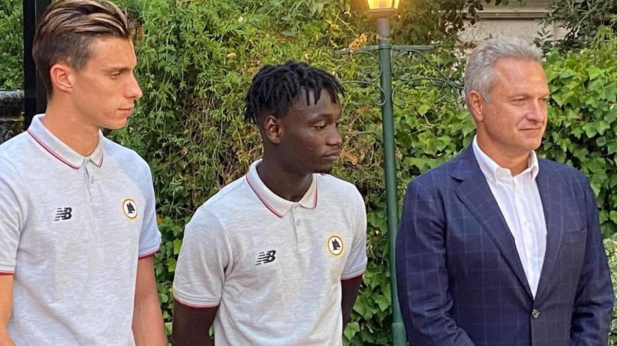 UTR, In bocca al lupo Roma - Fienga: "Ce la stiamo mettendo tutta". Calafiori: "Il gol di El Shaarawy? Mi stavo sentendo male io per lui, immagino cosa abbia provato". Darboe: "Giochiamo più carichi con loro". FOTO! VIDEO!