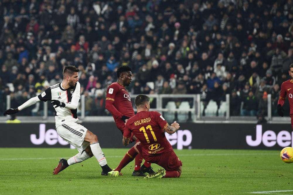 LA VOCE DELLA SERA - Juventus-Roma 3-1, i giallorossi salutano la Coppa Italia. Fonseca: "Mi aspetto un paio di giocatori dal mercato". Smalling: "Preso gol quando eravamo in controllo"