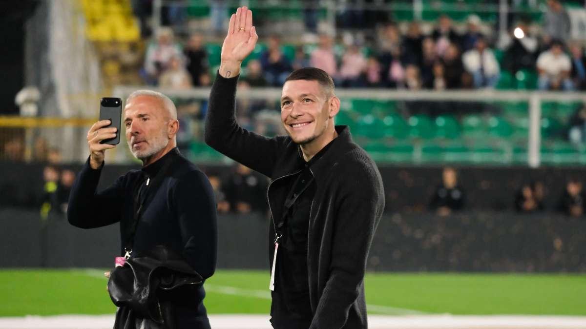 Cagliari, Belotti torna a casa: recupero con staff medico del club rossoblù