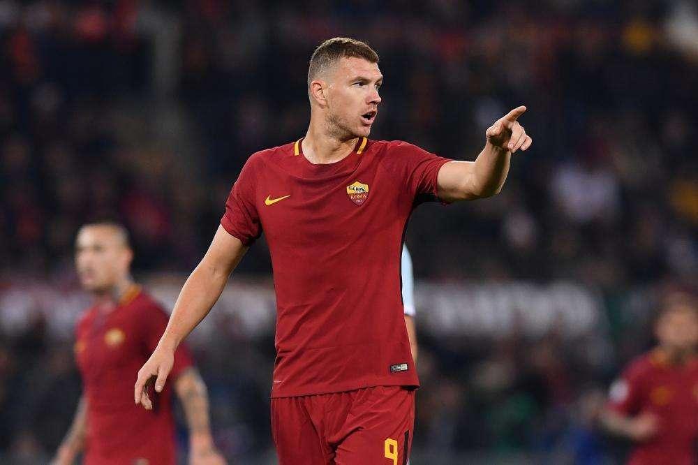 Dzeko: "Ho vissuto dieci giorni difficili durante il mercato, si è visto anche in campo. Grande girone in Champions, ora non accontentiamoci"
