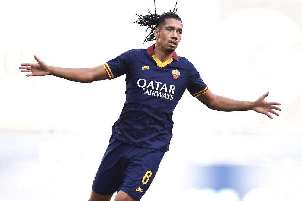 L'offerta per Smalling, la Roma attende una risposta dal Manchester United entro il weekend
