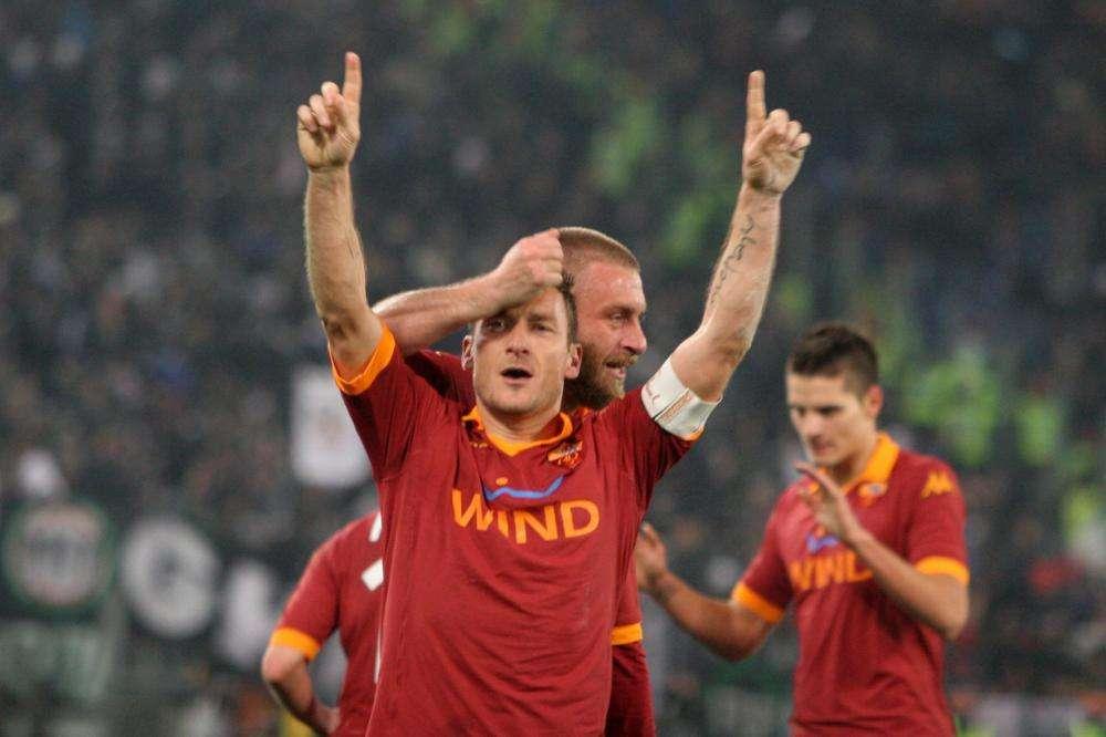 Accadde oggi - Dzeko: "Battere il Barcellona è stato più difficile che vincere il titolo col City". Roma-Juve, decide un siluro di Totti. Sabatini: "Il mio contratto? Firmerò quando sarò tranquillo di aver fatto un buon lavoro"