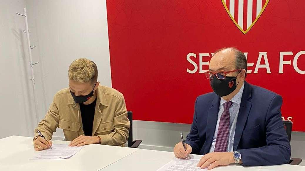 Siviglia, Gomez: "Europa League? Abbiamo l'opportunità di chiudere un anno difficile con un titolo"