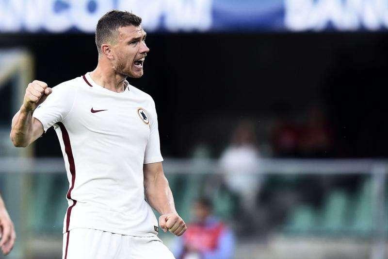 Dzeko: "Sogno lo scudetto con la Roma: se vinci qui diventi Dio"