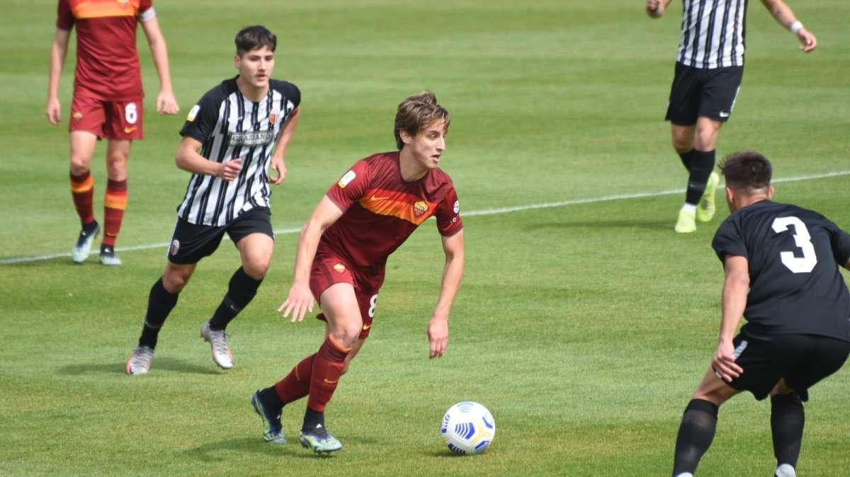 Il Genoa voleva Bove: no di Mourinho alla sua cessione