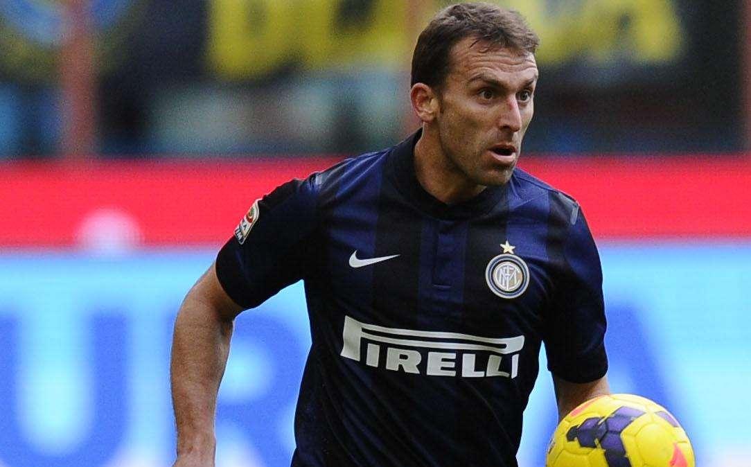Sky, Romano: "Roma, Benatia più vicino alla permanenza. Piace Campagnaro come terzo centrale"