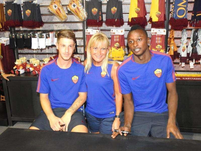 PINZOLO - Sadiq e Marcucci al Roma Store. FOTO! VIDEO!