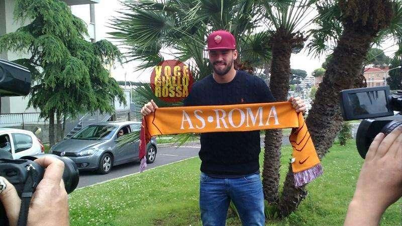 LA VOCE DELLA SERA - Alisson a Roma: "Contento di essere qui". Spalletti: "Sabatini resta". Nainggolan: "Ho detto a Pjanic che se andrà alla Juve non mi deve più parlare"