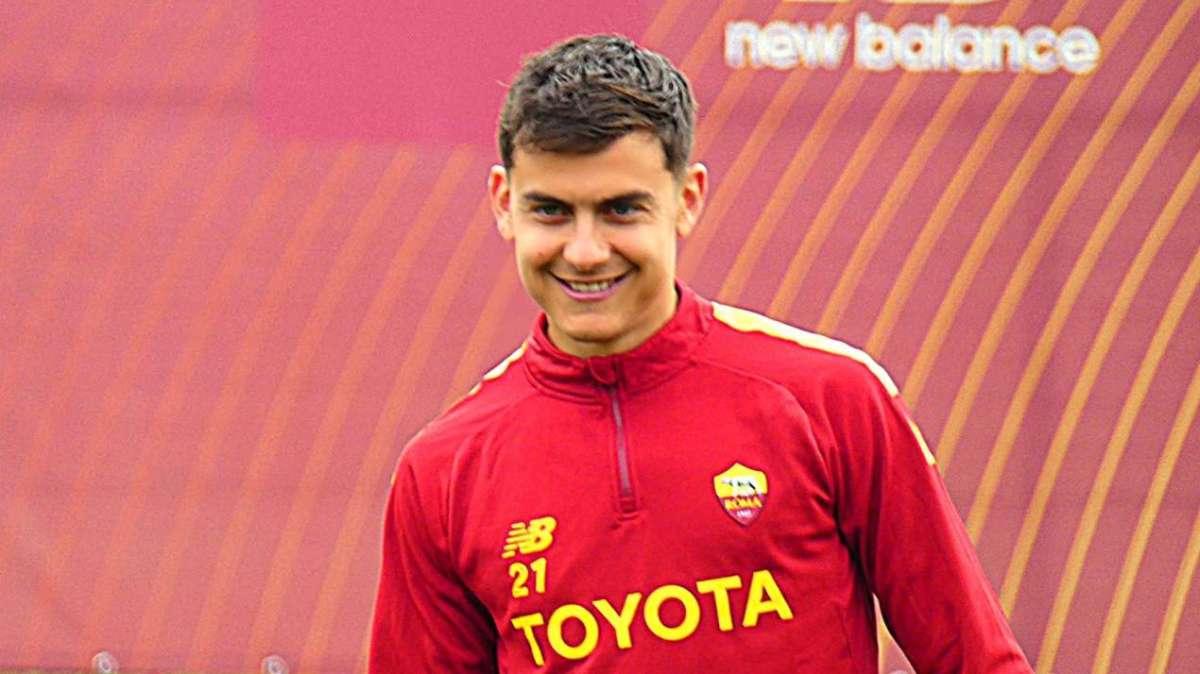 Il Feyenoord sfotte la Roma e Mourinho con un video. Le risposte pungenti di Dybala e del club giallorosso