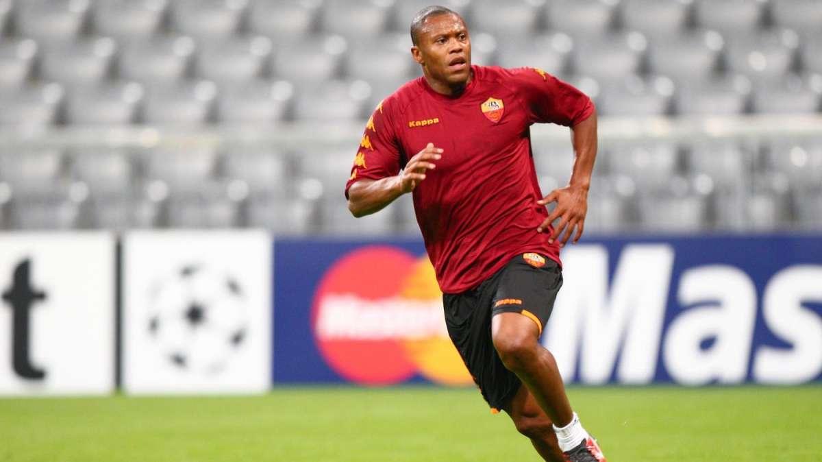 Júlio Baptista: "A Roma ho ricordi bellissimi. Totti? Fiero di aver giocato al suo fianco"