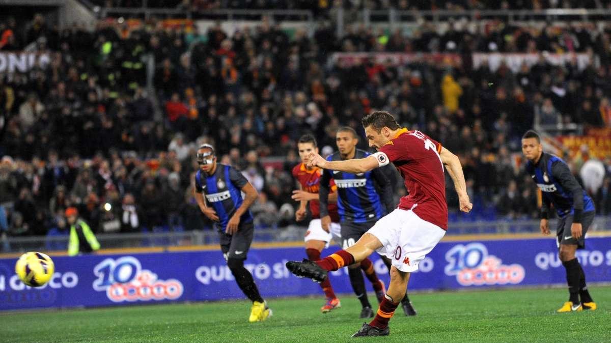Roma-Inter 1-1 - Finisce in parità, di Totti e Palacio i gol del match. FOTO! VIDEO!