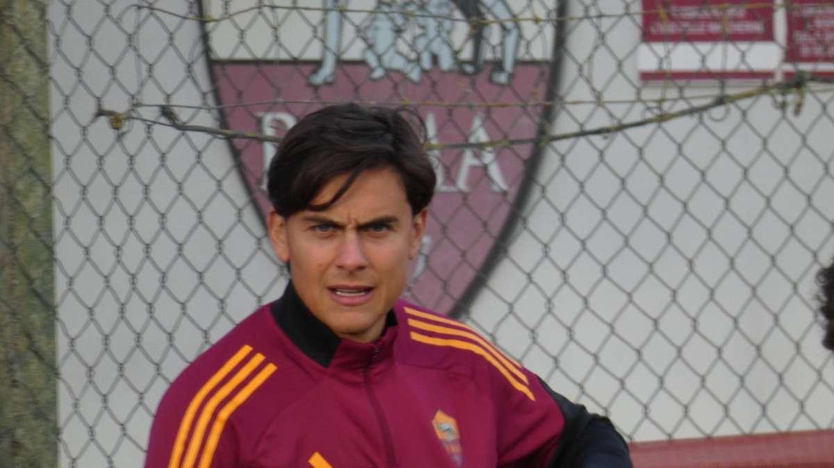 Infortunio Dybala - Nei prossimi giorni il ritorno in gruppo: vuole esserci a Bologna