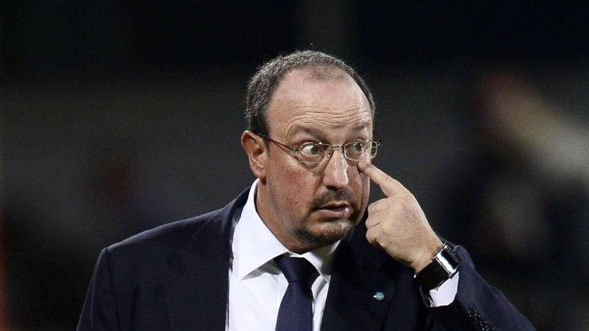Napoli, Benitez: "Ad un punto dalla Roma? Vediamo cosa farà stasera..."