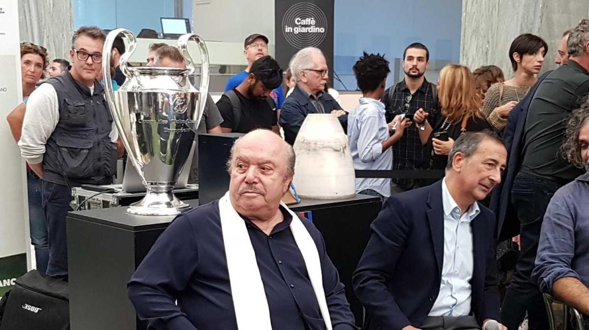 Lino Banfi compie 90 anni: gli auguri della Roma sui social. FOTO!