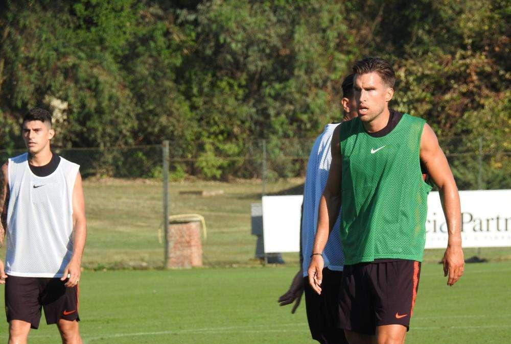 Strootman: "Non dobbiamo parlare tanto a Roma, abbiamo bisogno dei tifosi. Manolas vuole sempre vincere, a volte lo prendiamo in giro...". VIDEO!