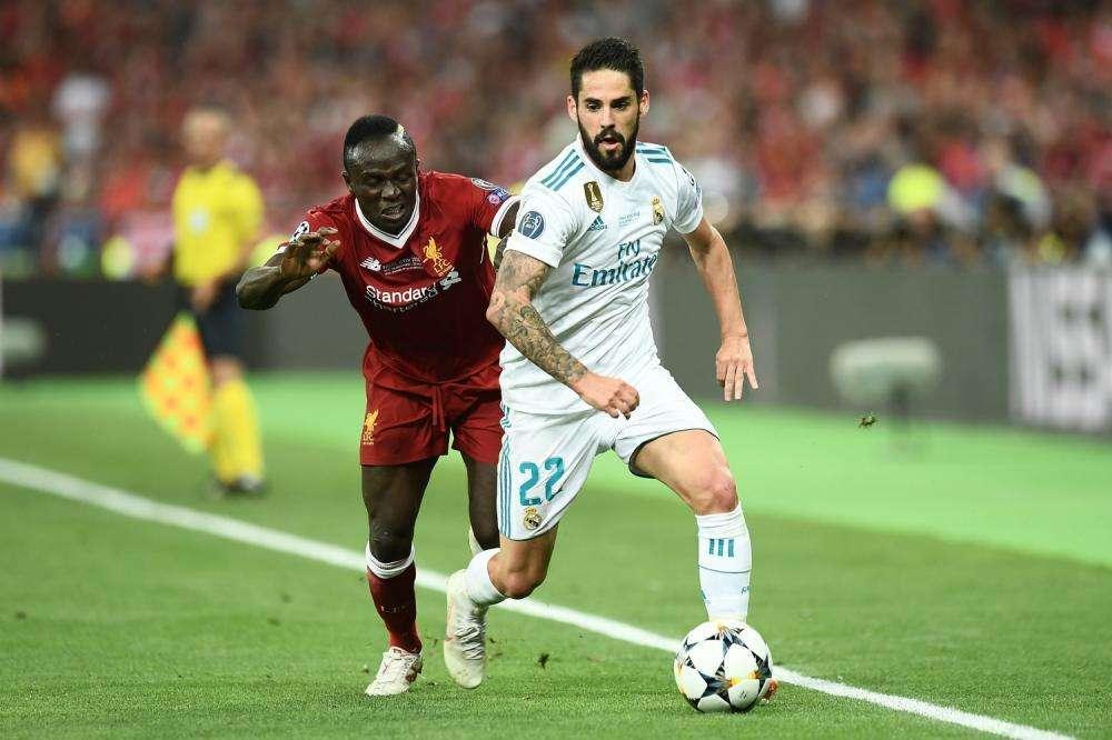 Isco operato d'urgenza per appendicite