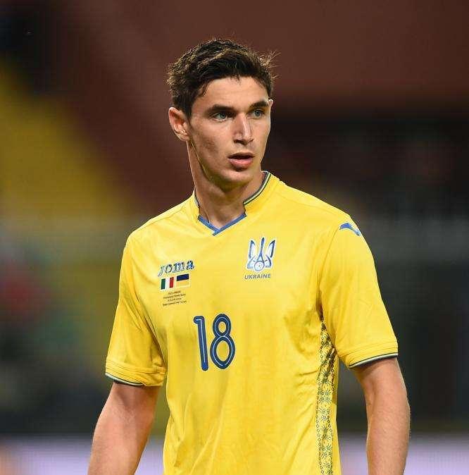 Roma forte su Yaremchuk. Si va verso il derby di mercato con la Lazio. Il DT del Gent: "Non vogliamo venderlo"