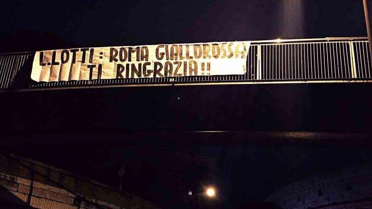 Striscione di ringraziamento dei tifosi al Ministro dello Sport Lotti. FOTO! 