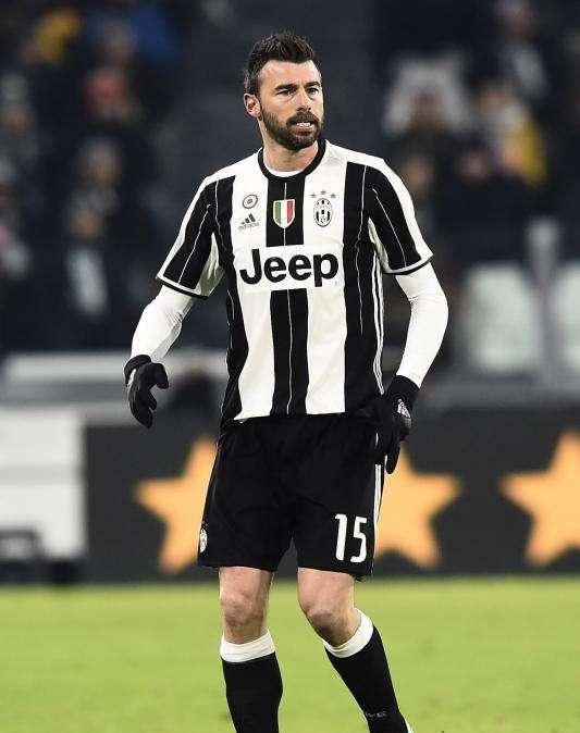 Zigoni: "Se la Roma avesse Barzagli, vincerebbe il campionato"