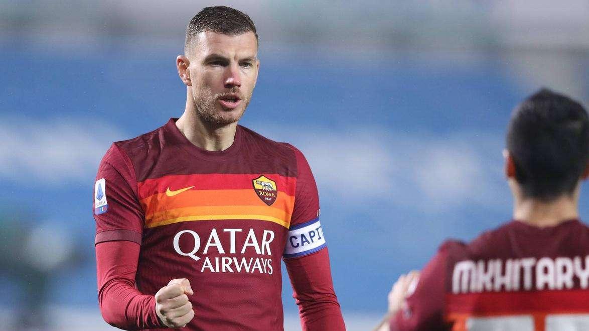 La strana stagione di Dzeko: da capitano degradato ad appiglio per la squadra contro l'Ajax