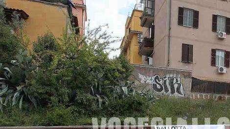 Striscione a Torre Spaccata contro Pallotta: "88 anni di storia... in 4 l'hai distrutta". FOTO!