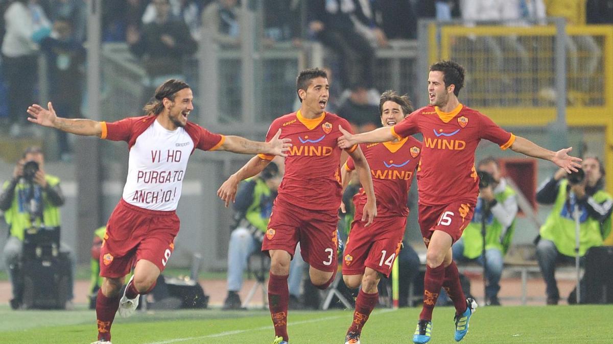 Accadde oggi - Balbo: "Aiutai Baldini a prendere Batistuta". Osvaldo mostra la maglia: "Vi ho purgato anche io"