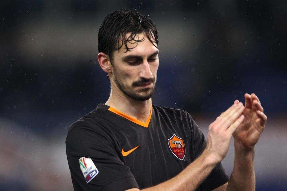Striscione per Astori: "È stato bello averti con noi"