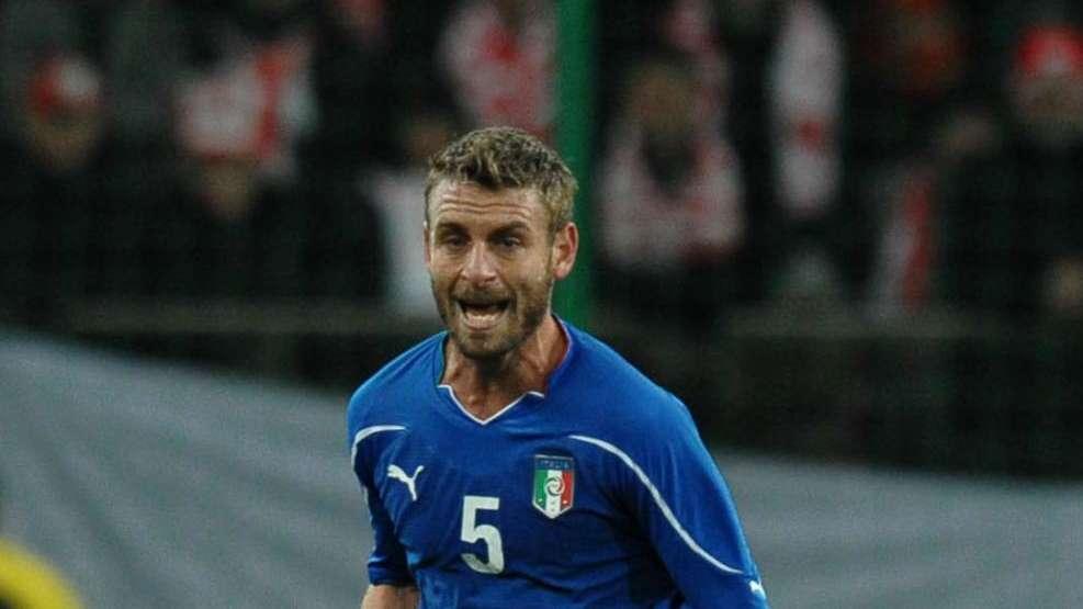 La Roma in Nazionale: Italia-Uruguay 0-1 - Osvaldo sfortunato, De Rossi ingoiato dal centrocampo di Tabarez