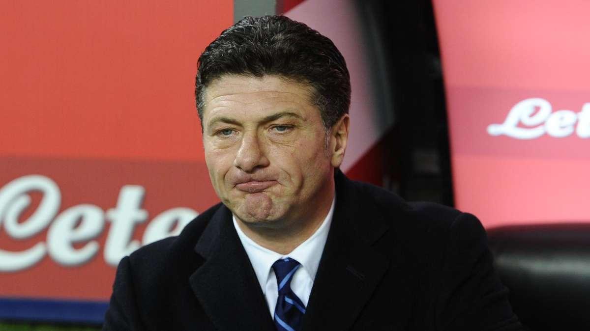 Inter, Mazzarri: "Il calcio è fatto per i tifosi. Negativo uno stadio semivuoto"