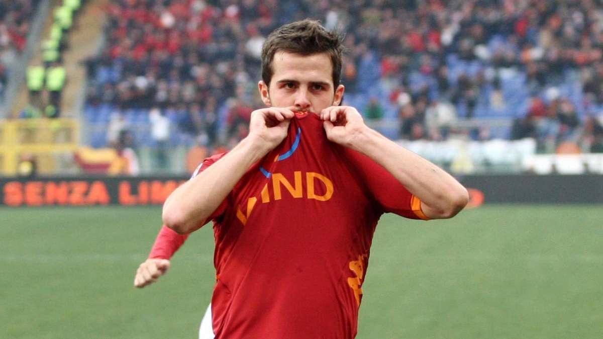 Pjanic: "Vogliamo essere i primi a battere la Juve. Contro il Brasile ho giocato più di quanto avrei voluto"